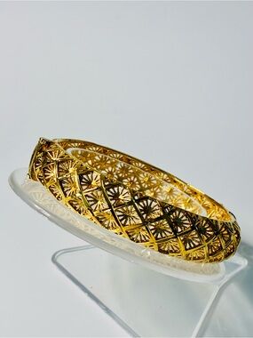 Stackable Gold Filigree Openwork Bangle Bracelet - Elegant Women's Jewelry